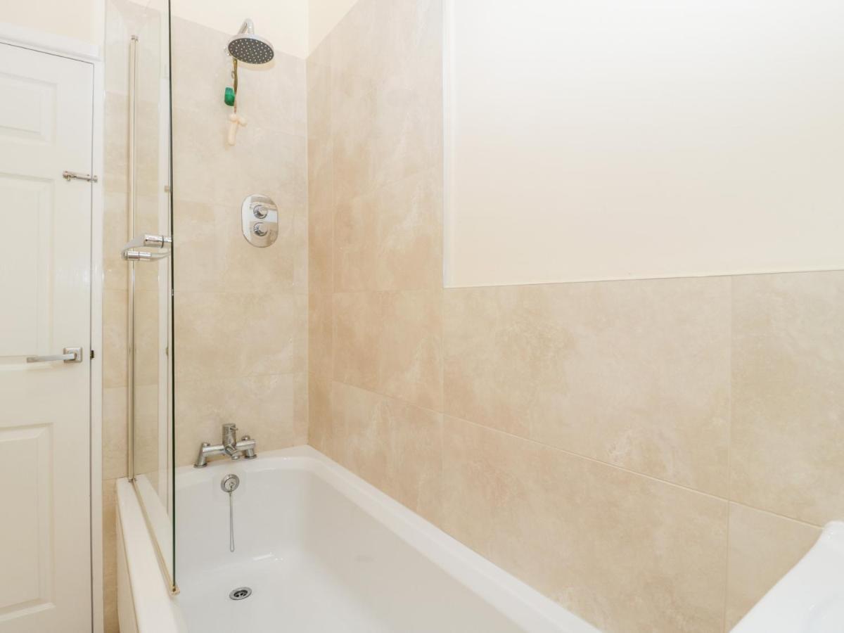 138D Old Star & Garter Mews Villa Ludlow Luaran gambar